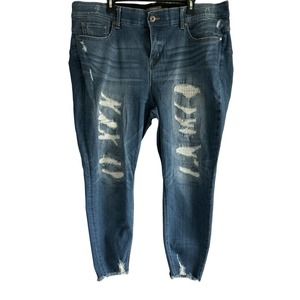 Torrid Size 22R Bombshell Skinny‎ Destressed Medium Wash Jeans